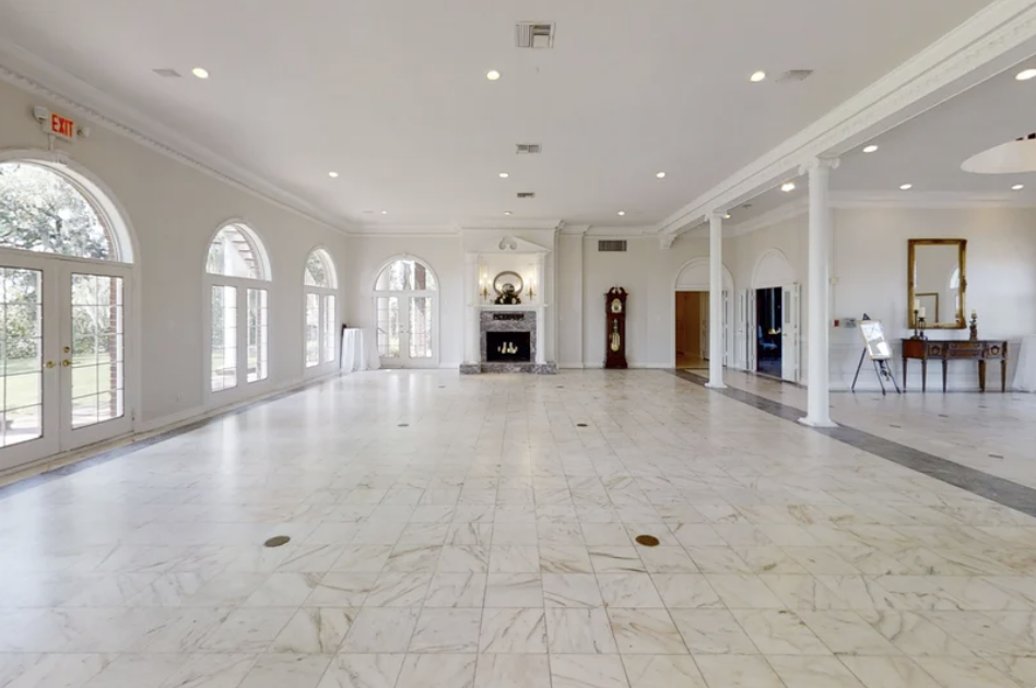 Mansion grounds